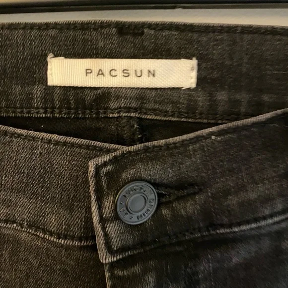 Pacsun size 28 black jeans ripped at knee high waist never worn - Picture 2 of 4
